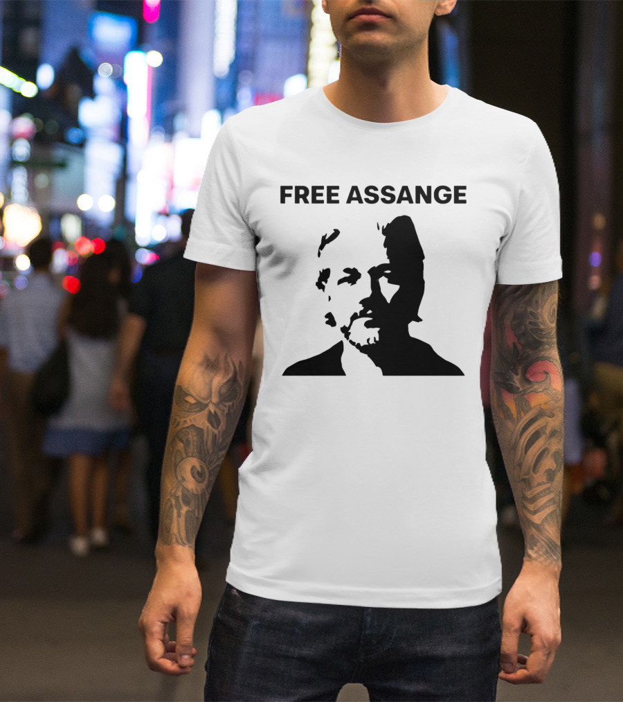 FREE ASSANGE Activist T-Shirt
