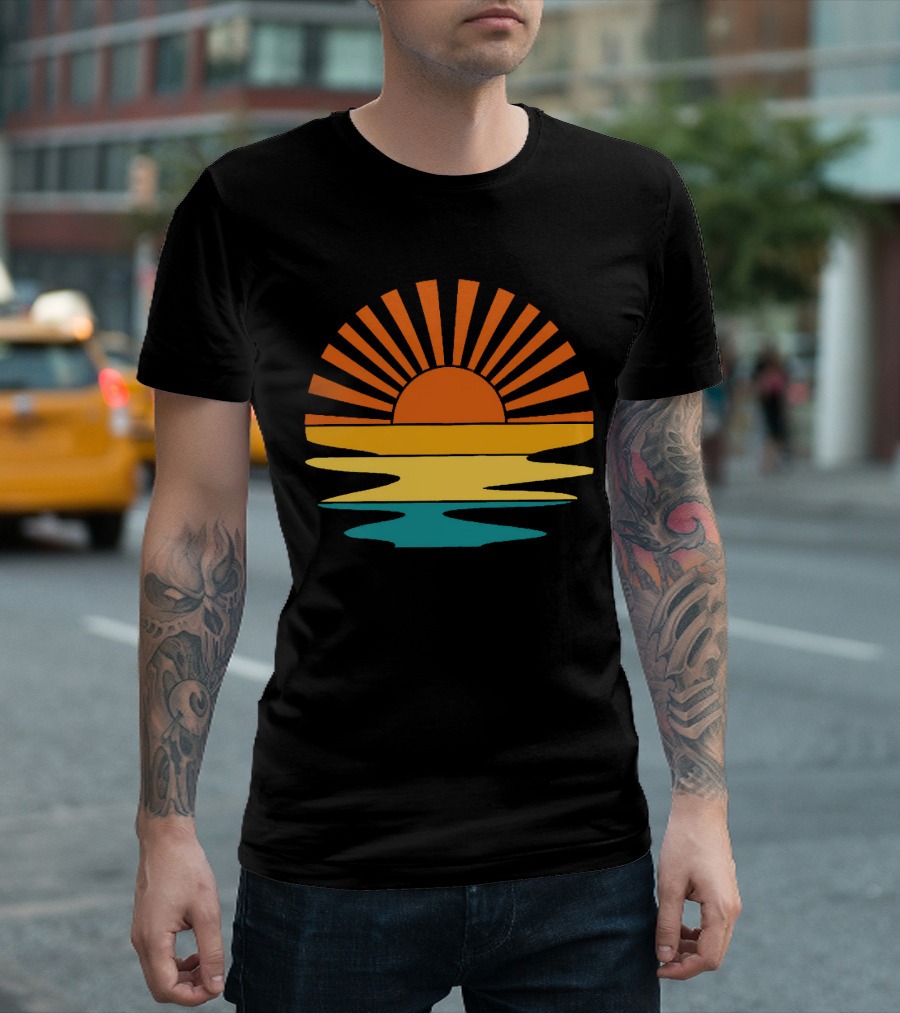 Retro Sunset Rays Wavy Vintage Sunshine Sunburst Ocean Horizon T-Shirt