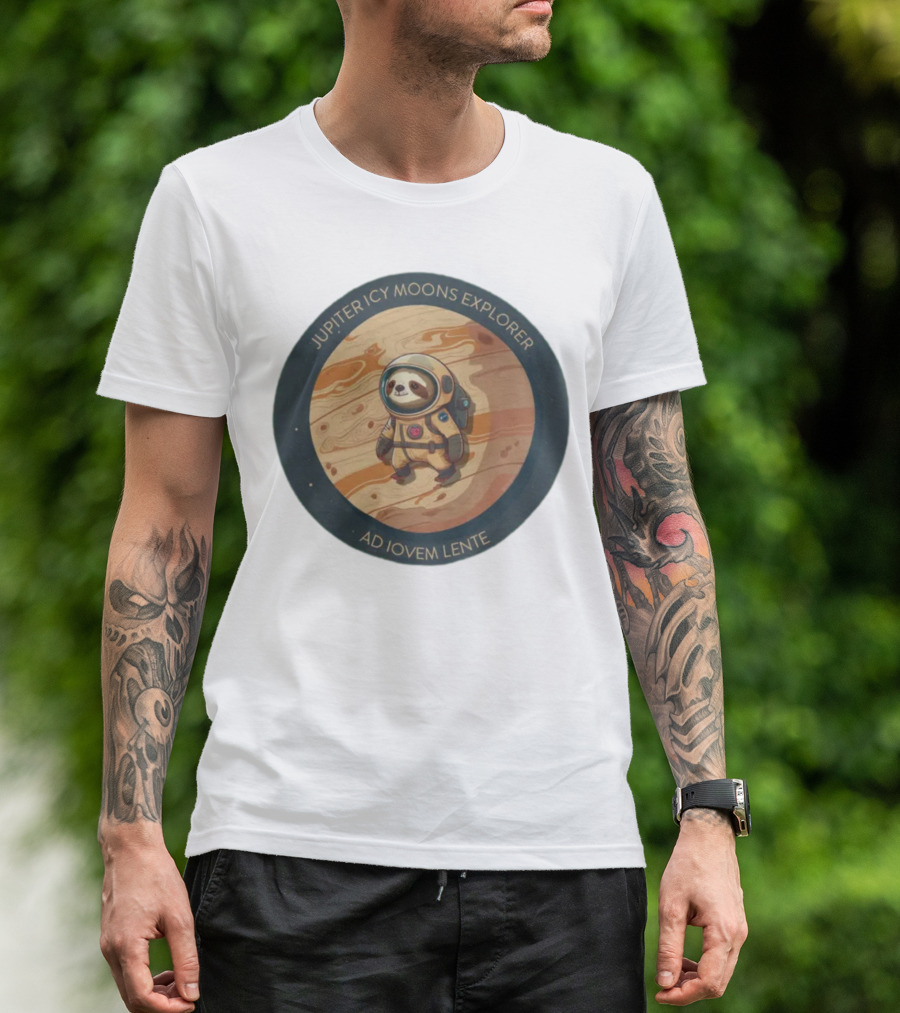 Jupiter Icy Moons Explorer Ad Iovem Lente Space Sloth In Astronaut Suit T-Shirt
