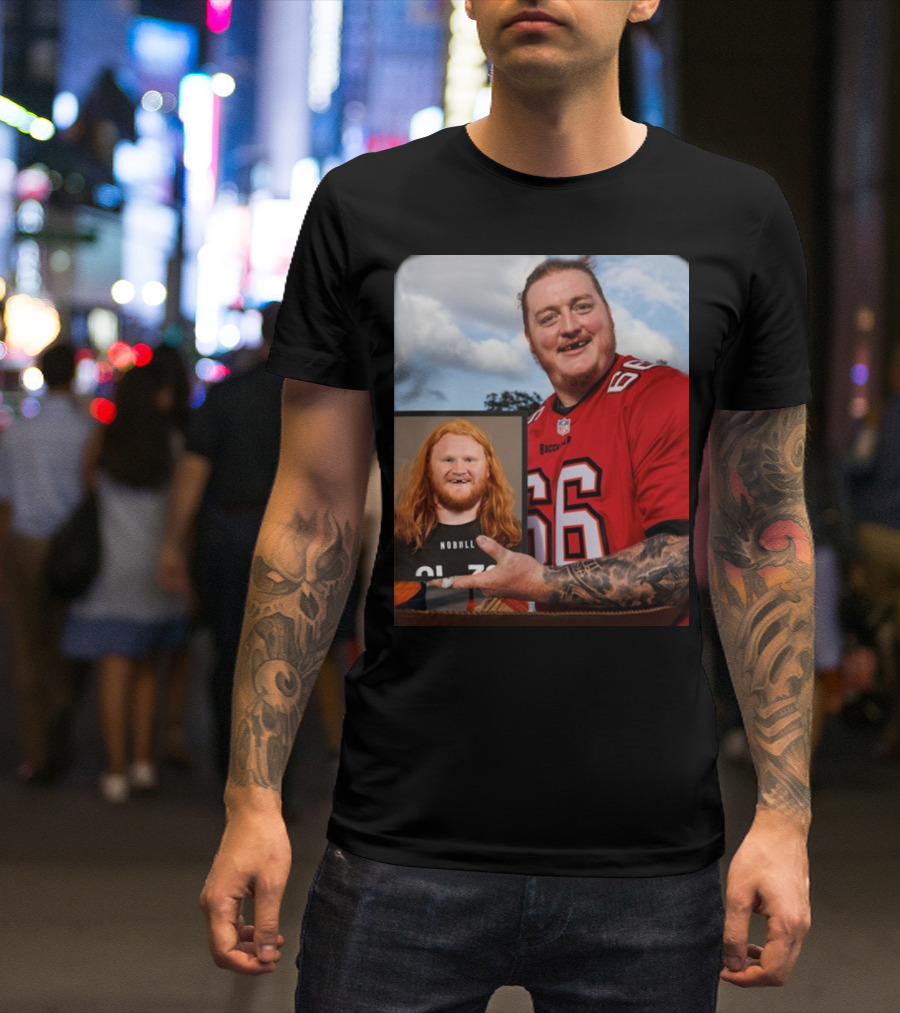 Cody Mauch Buccaneers Football Number 66 Jersey Image T-Shirt
