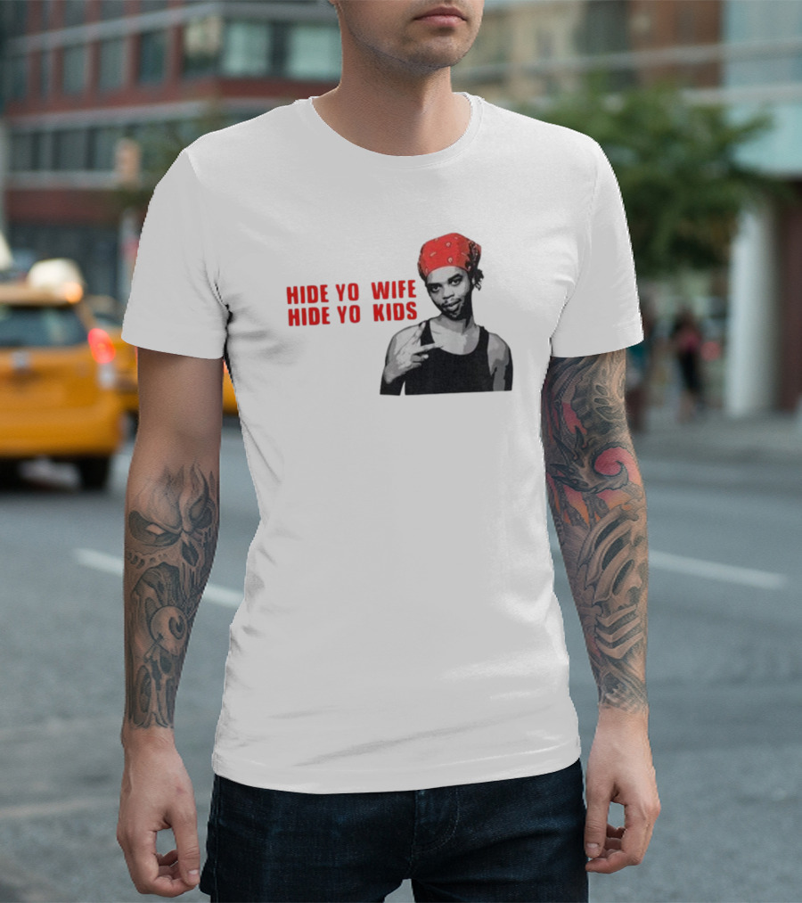Hide Yo Wife Hide Yo Kids Viral Meme Red Bandana Image T-Shirt