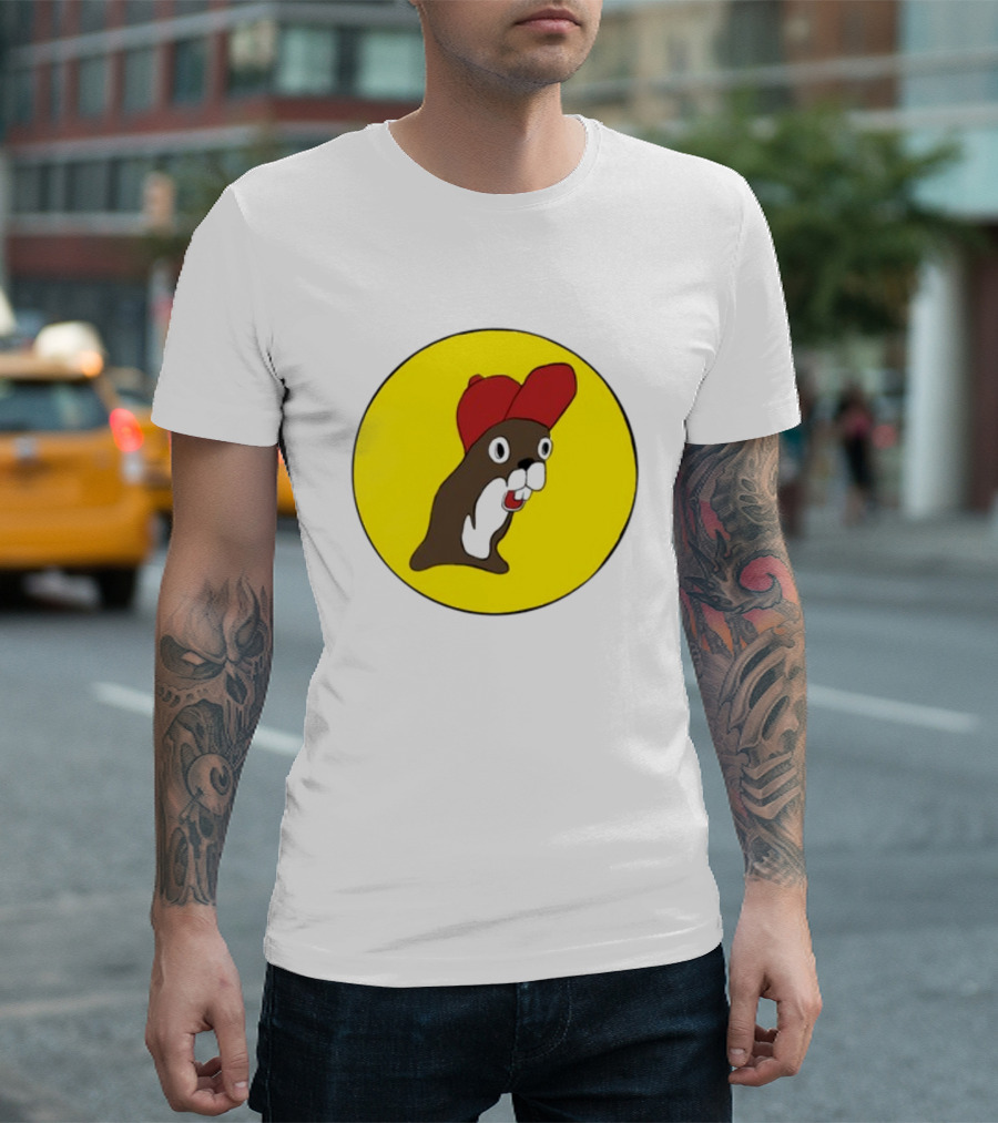 Baby Genius Beaver Red Cap Yellow Circle Buc-ee's Cup T-Shirt