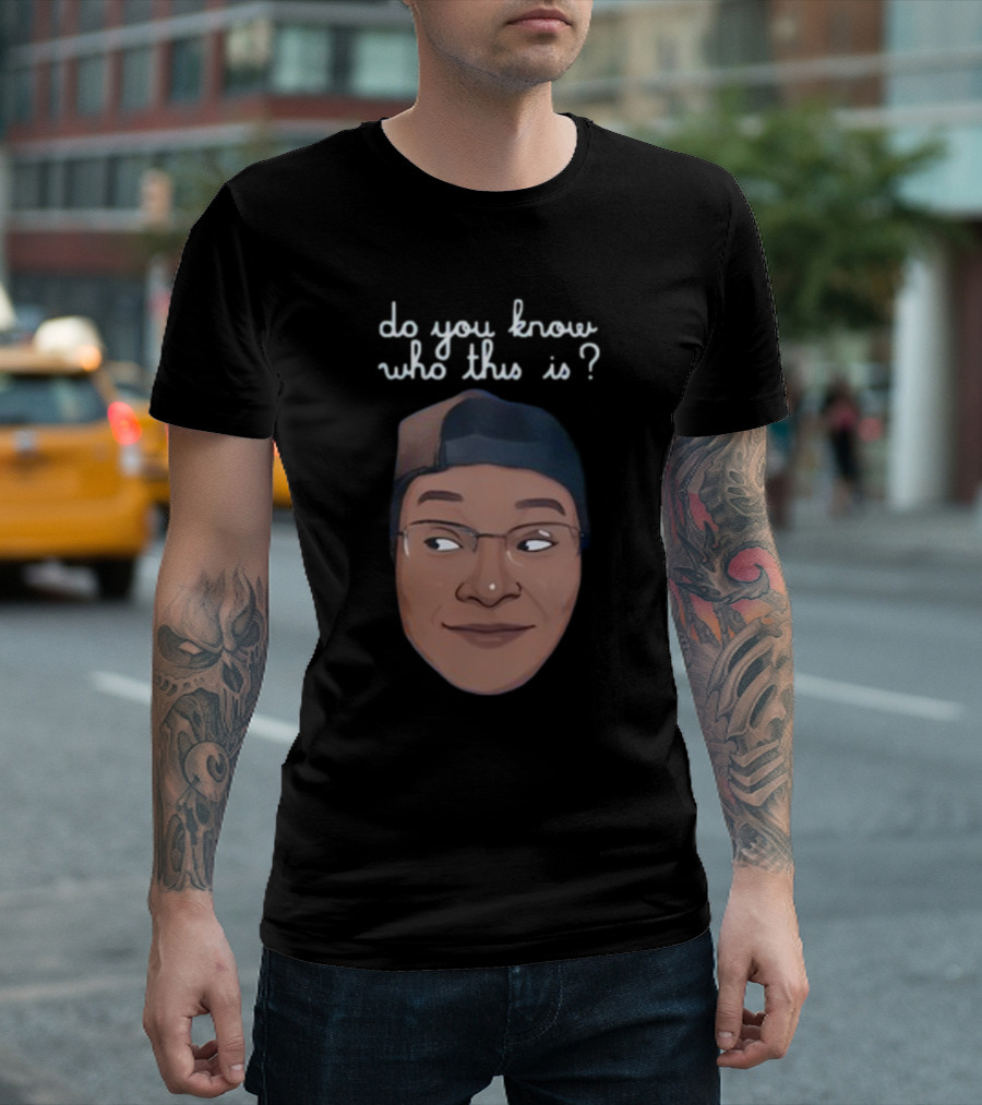 Relmyers Do You Know Who This Is Text with Cartoon Face T-Shirt