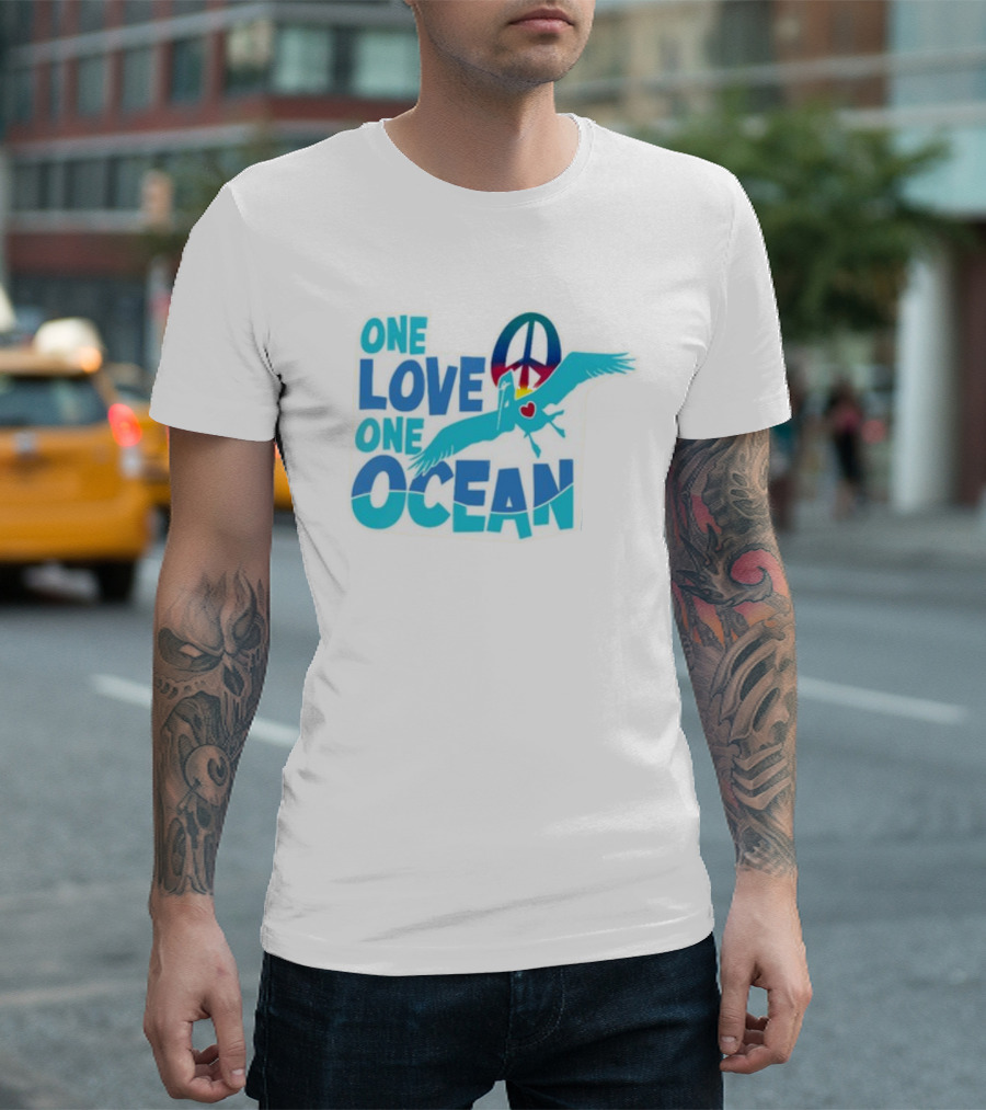 Musician Jimmy Buffett One Love One Ocean Peace Symbol Bird Heart T-Shirt