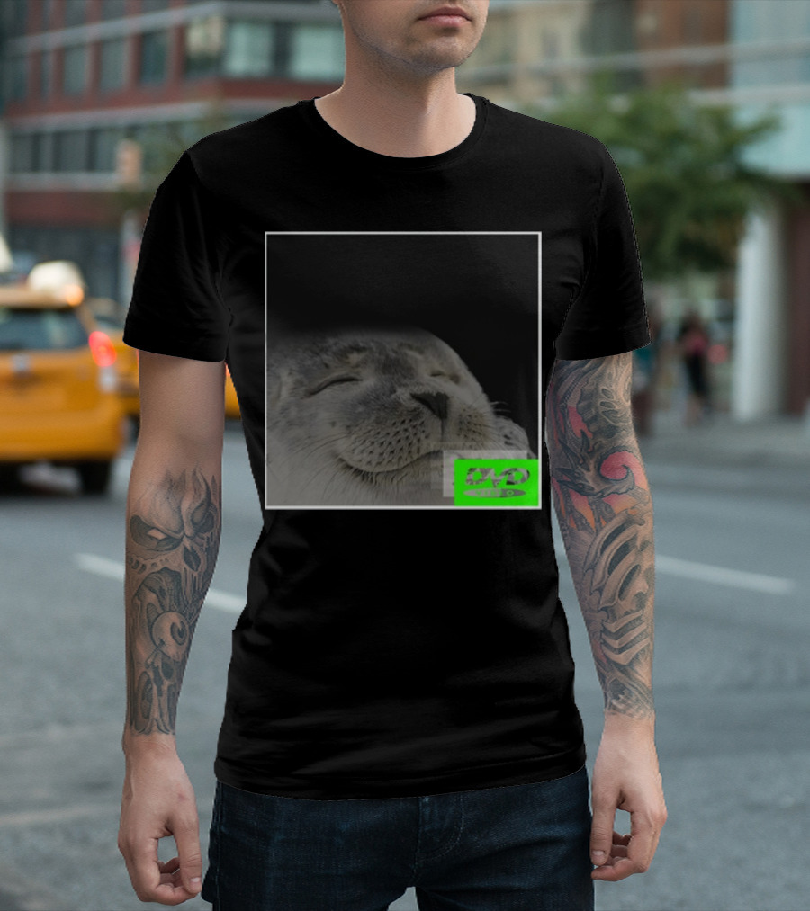 Bouncing DVD Hits Corner Idle Screen Meme Relaxed Seal T-Shirt