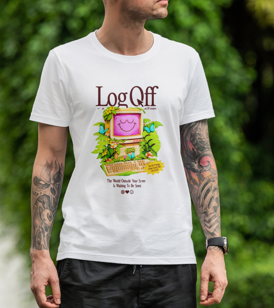 Log Off The World Outside Your Screen Is Waiting To Be Seen Vintage Computer Jungle Aesthetic T-Shirt
