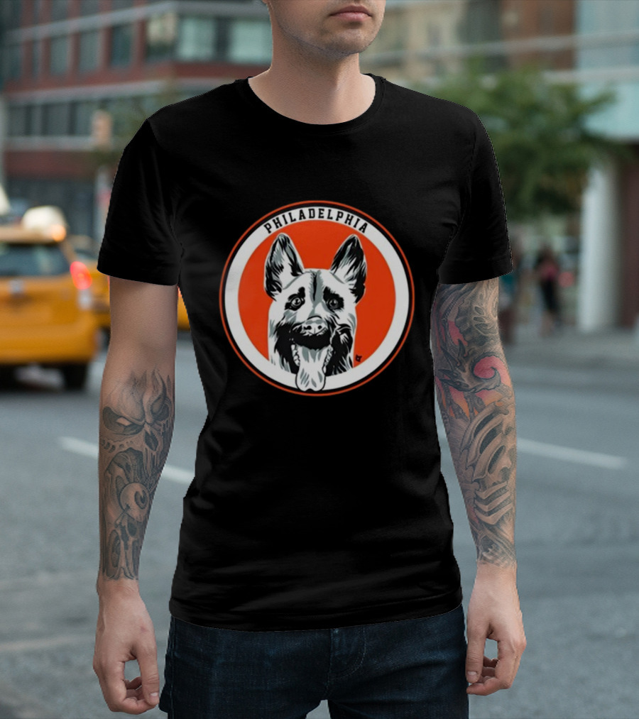 Philadelphia Dogs Hockey Team Circle T-Shirt