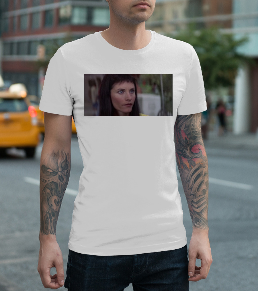 Courteney Cox Scream Movie Character House Party Scene T-Shirt