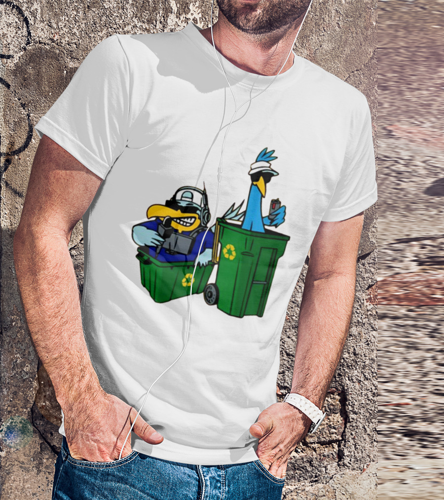 Fairwayjockey Birdie Juice The People’S Birdies Golf Duo Recycling Bins Image T-Shirt