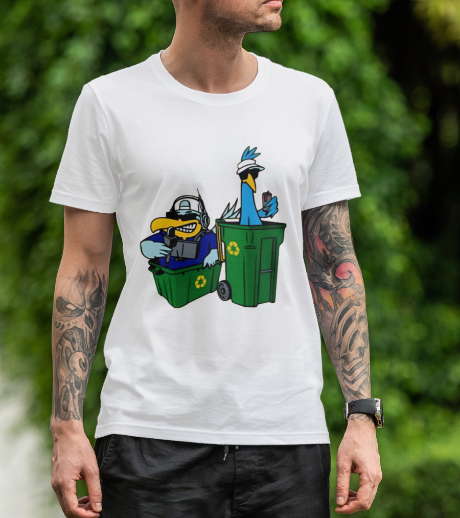 Fairwayjockey Birdie Juice The People’S Birdies Golf Duo Recycling Bins Image T-Shirt