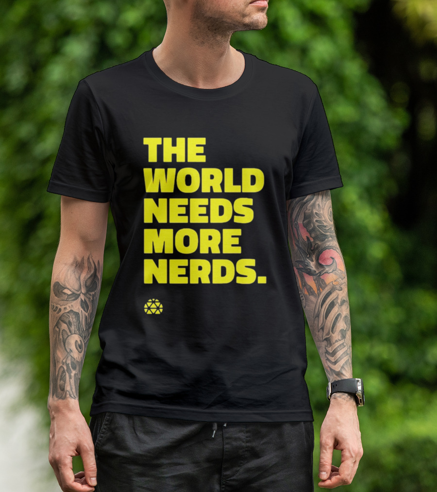 THE WORLD NEEDS MORE NERDS Geometric T-Shirt