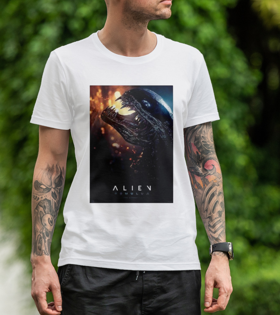 Alien Romulus 10th Distributed By 20th Century Studios T-Shirt