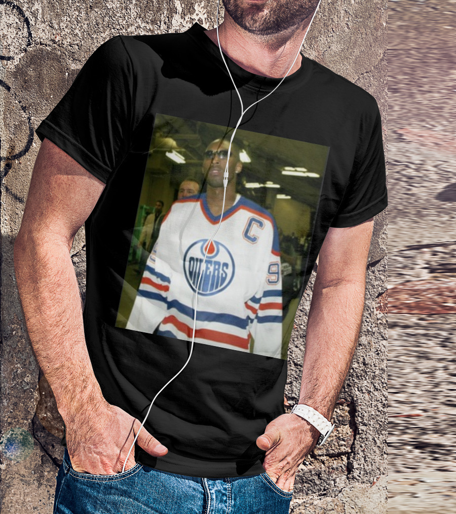 Warren Foegele Wearing Mamba Oilers 99 T-Shirt