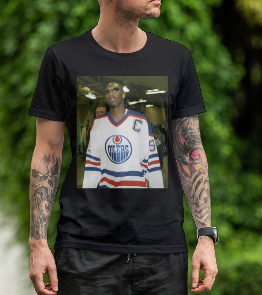 Warren Foegele Wearing Mamba Oilers 99 T-Shirt