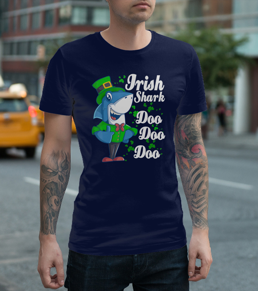 Irish Shark Doo Doo Doo Dad Shamrock Leprechaun Hat T-Shirt