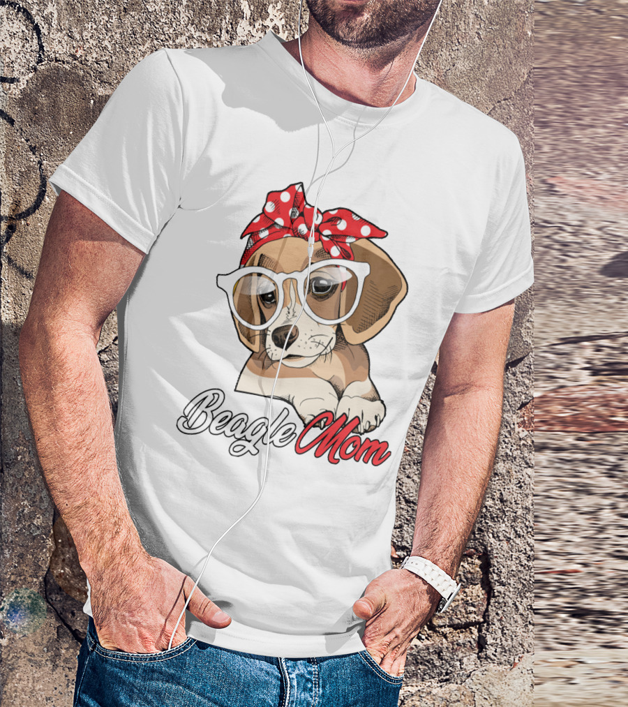 Beagle Mom Cute Beagle Dog With Glasses And Red Polka Dot Bandana T-Shirt