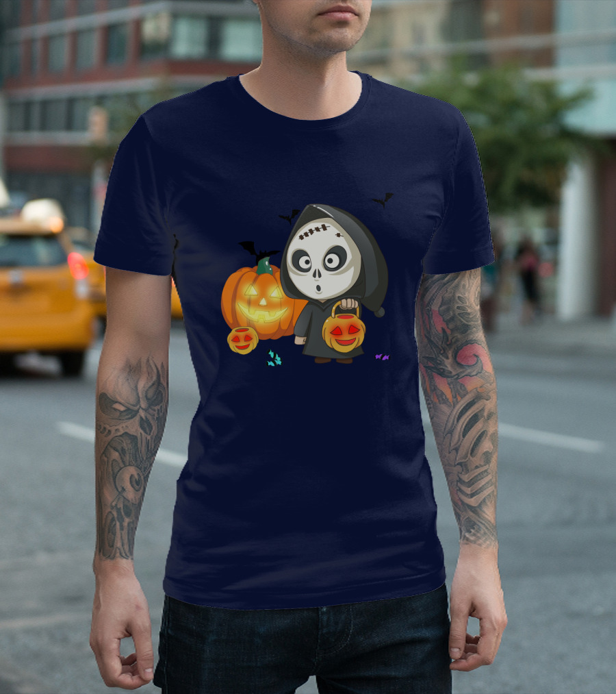 Halloween Makeup Ghost with Pumpkin Lanterns and Bats T-Shirt