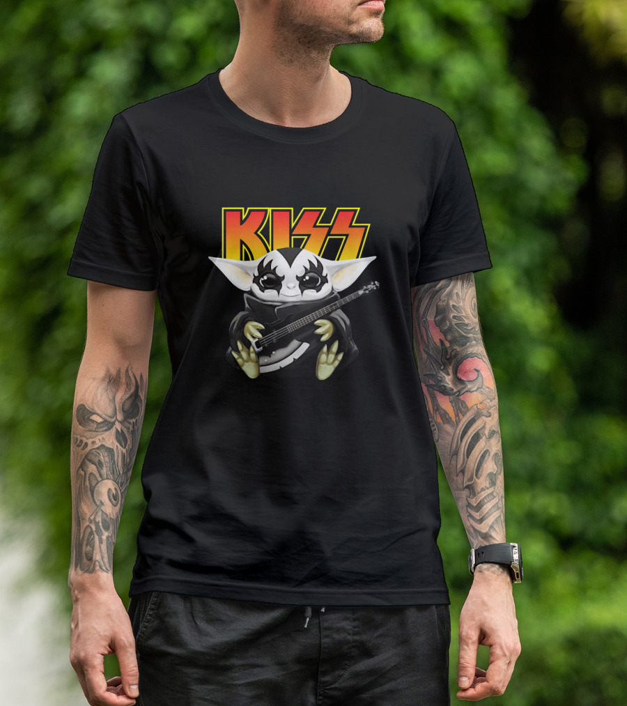 Baby Yoda Kiss Rock Bass Player T-Shirt