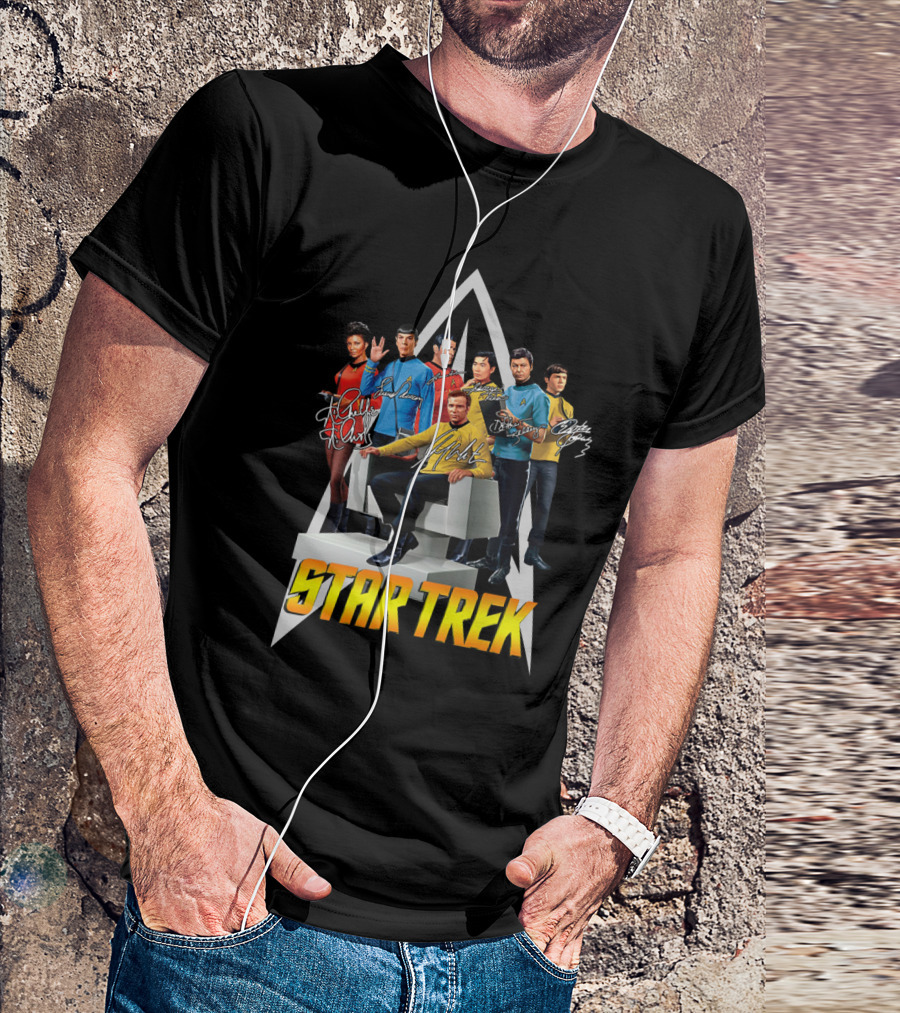 Star Trek Cast Character Ensemble T-Shirt