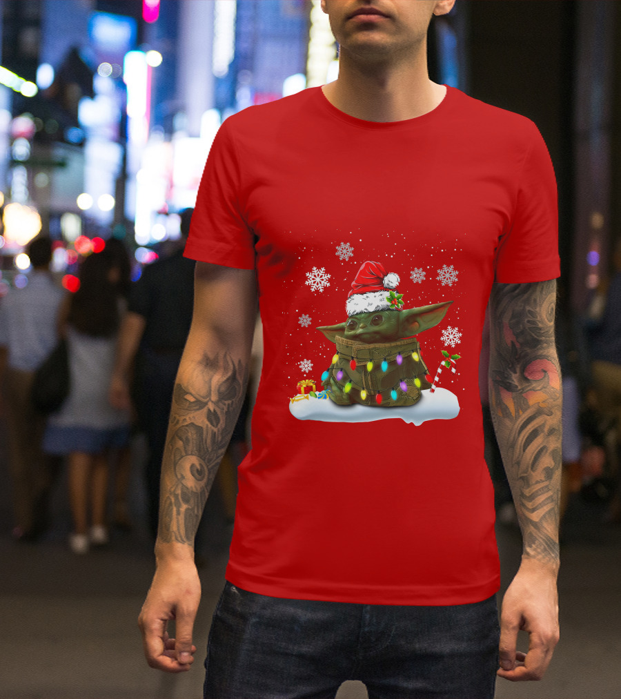 Santa Baby Yoda Christmas Lights Snowflakes Candy Cane Holiday Scene T-Shirt