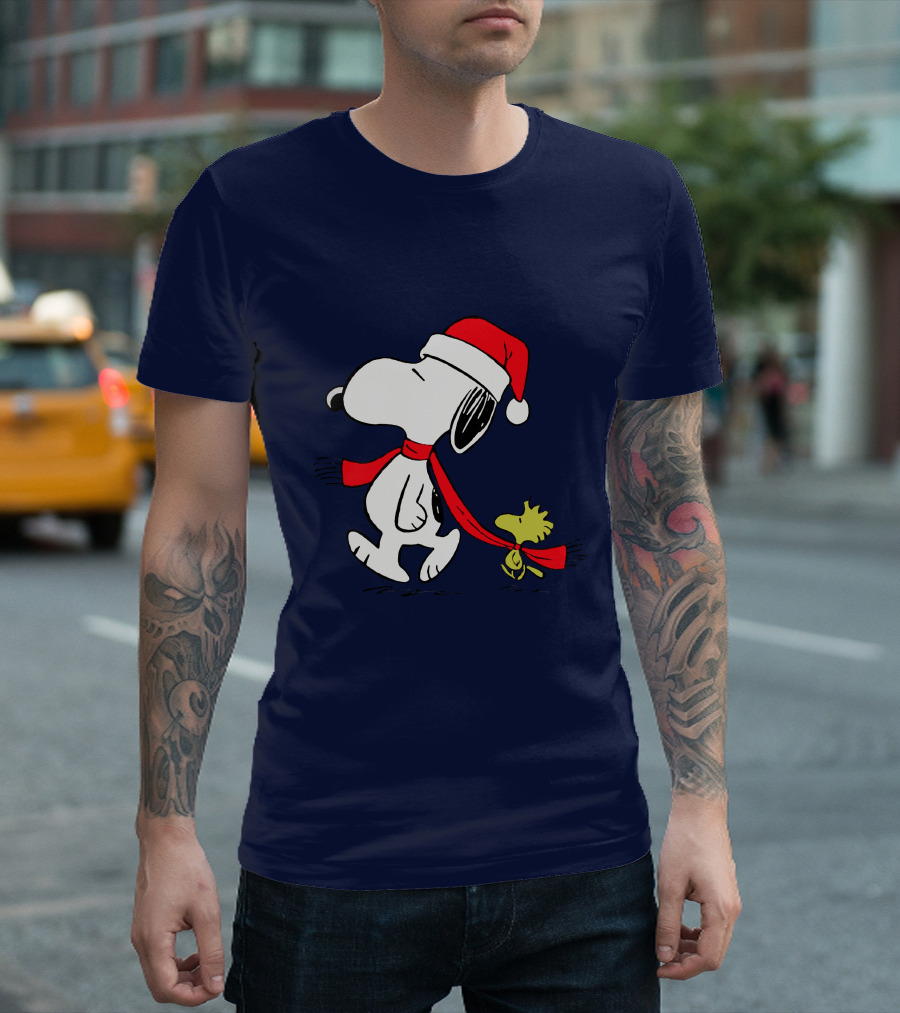 Snoopy Santa Hat And Woodstock Christmas Peanuts Scarf T-Shirt