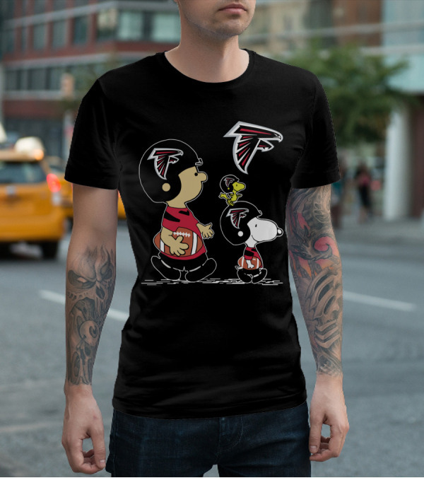 Peanuts Christmas Atlanta Falcons Football Charlie Brown Snoopy Woodstock T-Shirt
