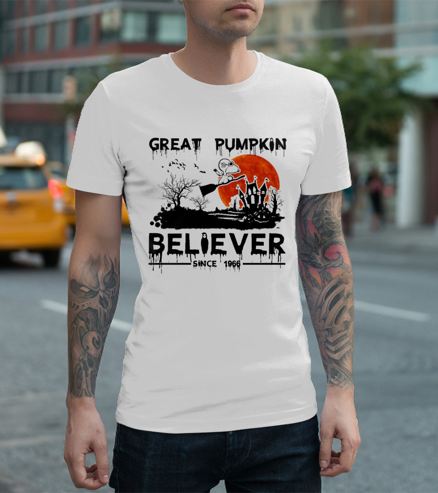 Great Pumpkin Believer Snoopy Since 1966 Halloween Moon Scene T-Shirt