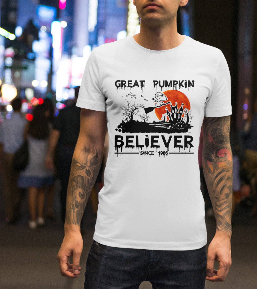 Great Pumpkin Believer Snoopy Since 1966 Halloween Moon Scene T-Shirt