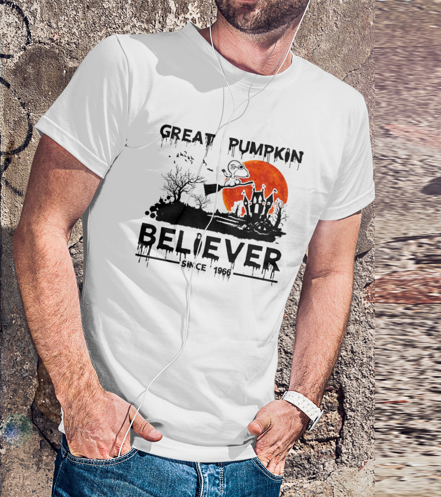 Great Pumpkin Believer Snoopy Since 1966 Halloween Moon Scene T-Shirt
