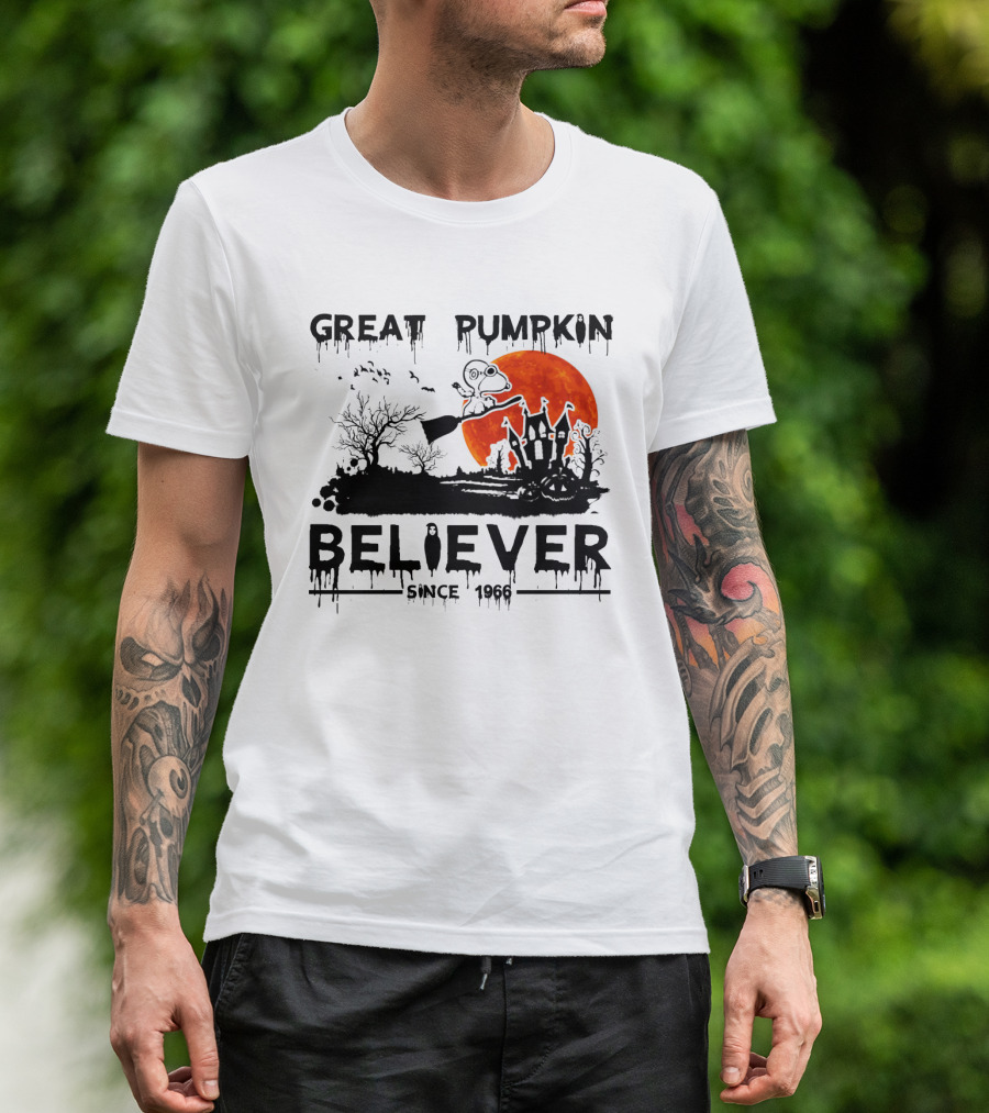 Great Pumpkin Believer Snoopy Since 1966 Halloween Moon Scene T-Shirt