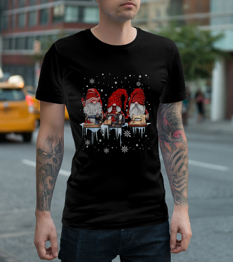 Christmas Gnome Sewing Snowflakes T-Shirt