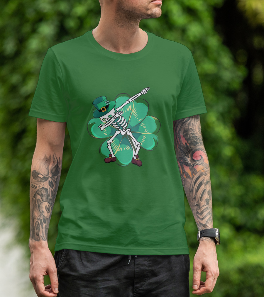 Dabbing Skeleton Leprechaun Shamrock St Patrick's Day T-Shirt