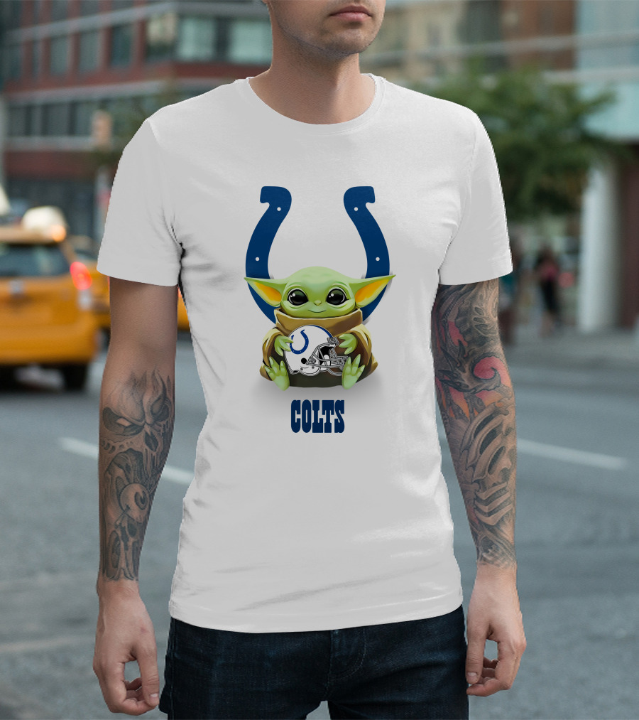 Baby Yoda Colts Helmet Hug With Indianapolis T-Shirt