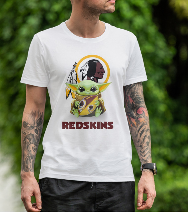 Baby Yoda Hug Redskins Football Washington T-Shirt