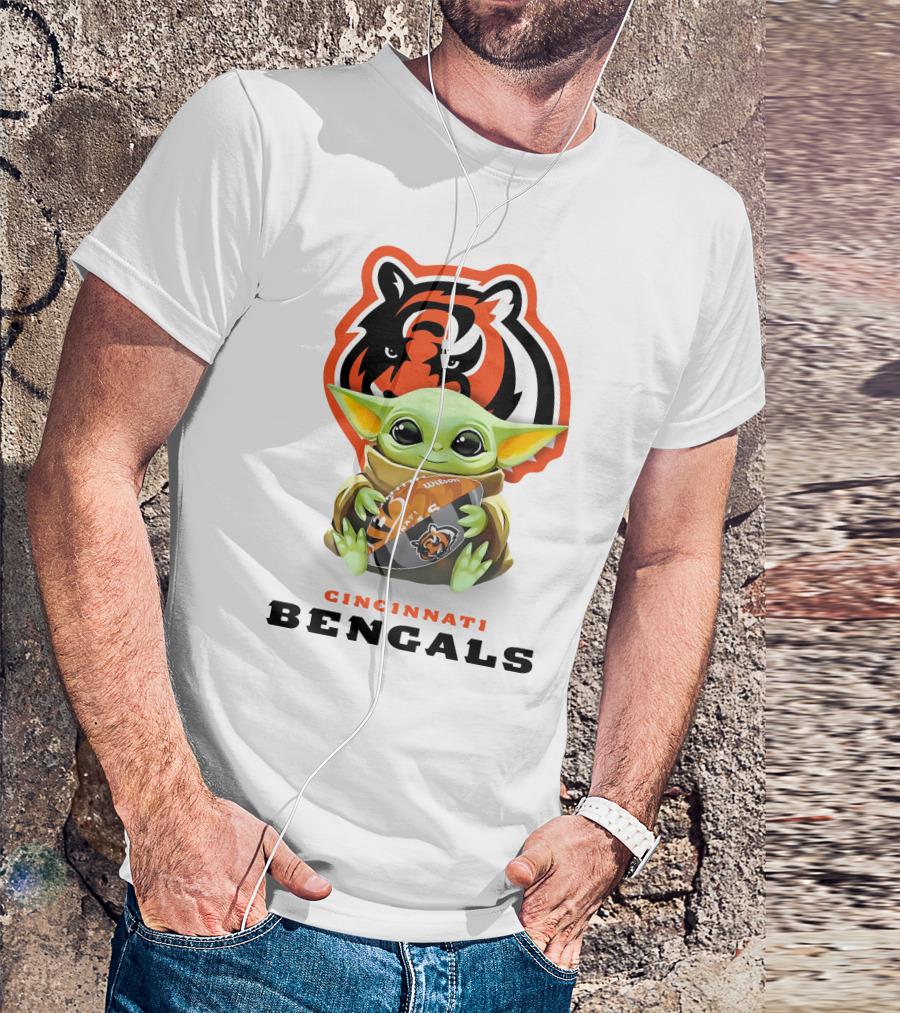 Baby Yoda Hug Cincinnati Bengals Football Fan Art NFL Collaboration T-Shirt