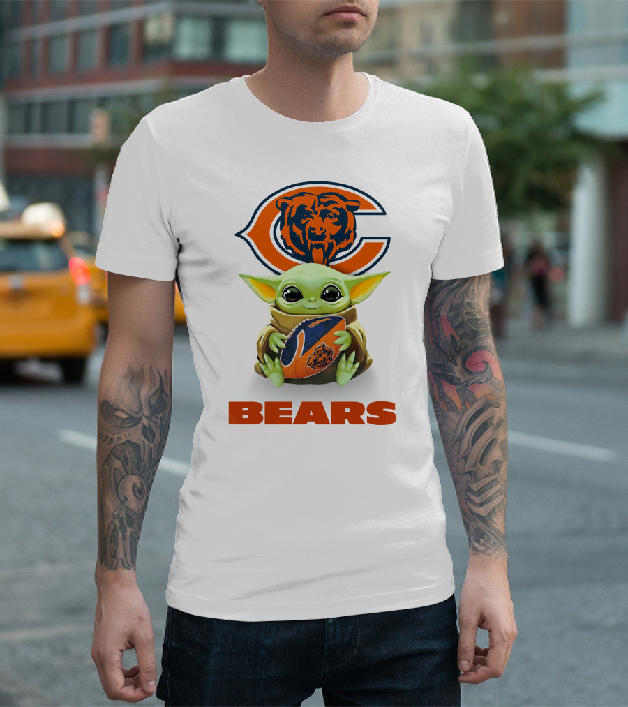 Star Wars Baby Yoda Hug Chicago Bears Football Logo Fan T-Shirt