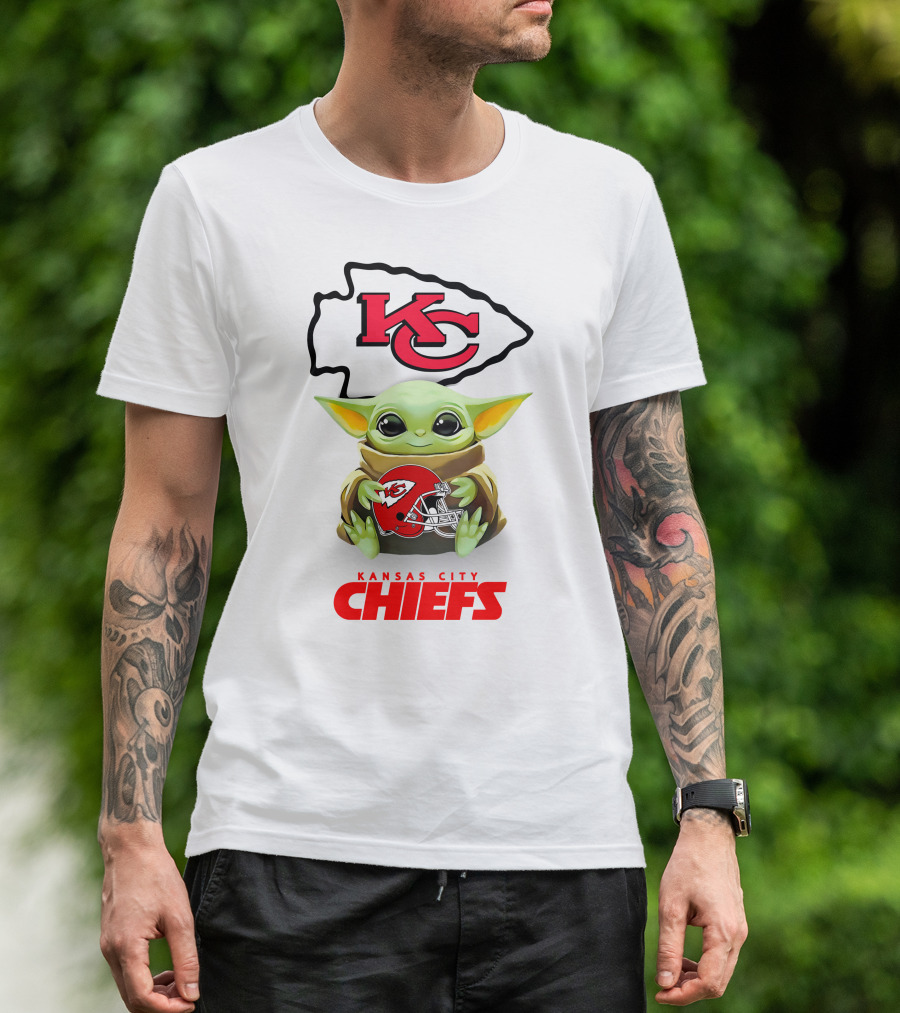 Star Wars Baby Yoda Kansas City Chiefs Helmet Hug T-Shirt
