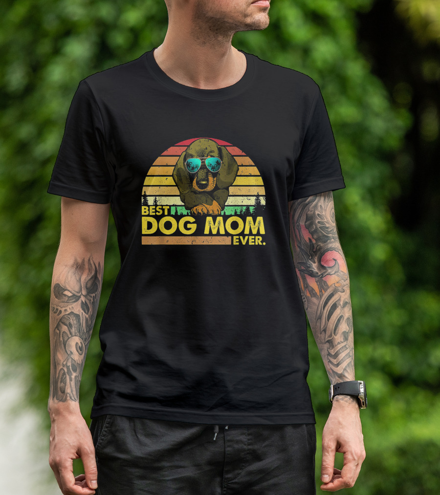 Vintage Best Dog Mom Ever With Dachshund In Retro Sunset T-Shirt