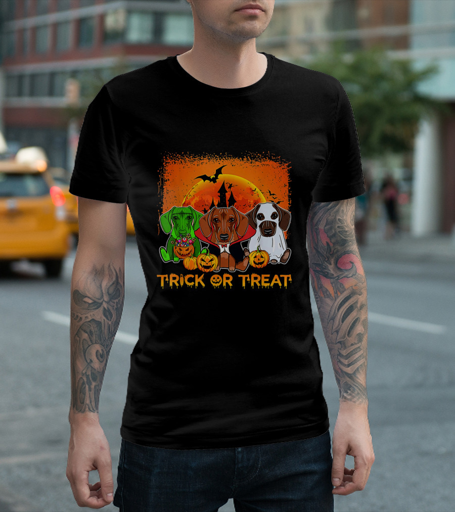Trick Or Treat Halloween Dachshund Trio With Pumpkins And Spooky Orange Moon T-Shirt