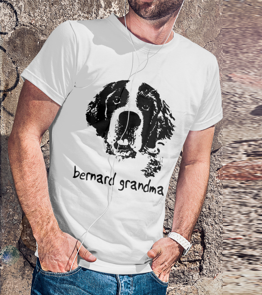 Bernard Grandma Hand Drawn Dog Lovers Gift T-Shirt