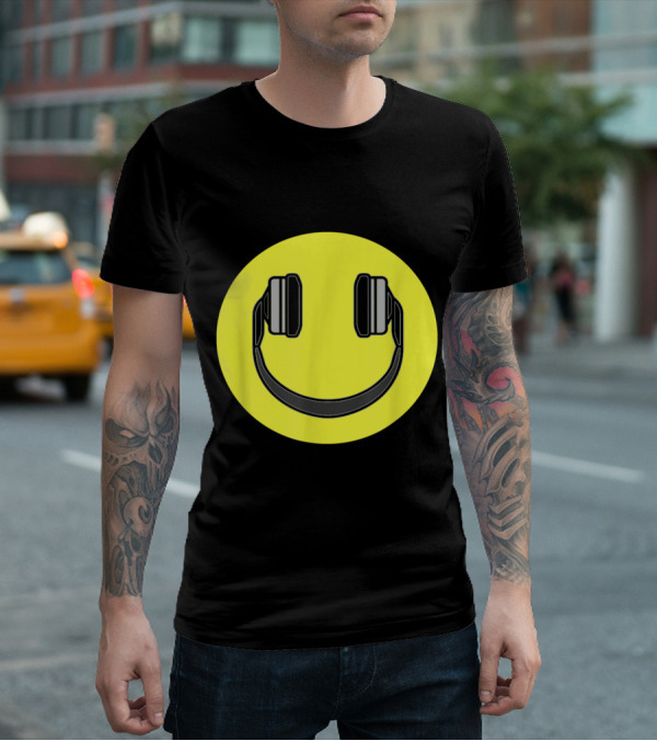 Club Smiley Techno Music DJ Headphone Face T-Shirt