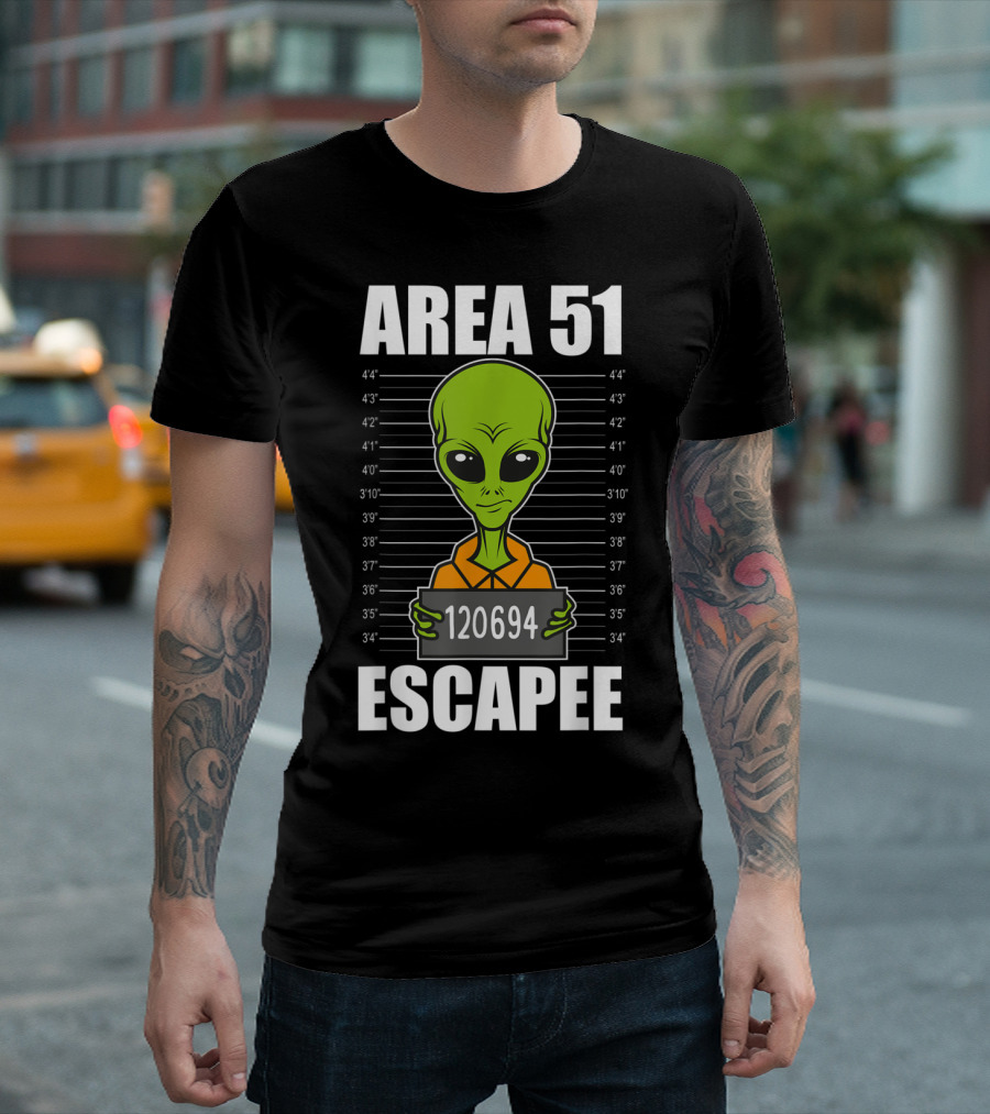 Area 51 Escapee Alien Mugshot with Height Chart T-Shirt