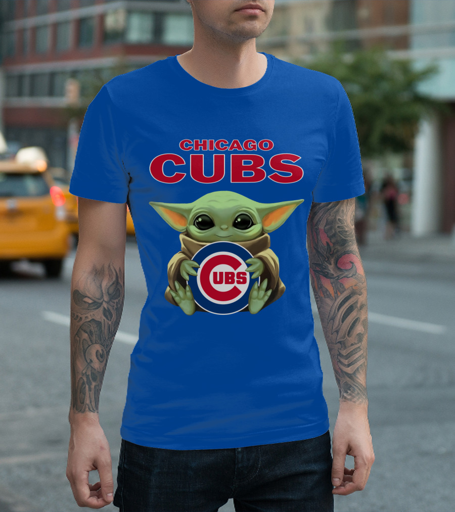 Chicago Cubs Baby Yoda Holding Cubs T-Shirt