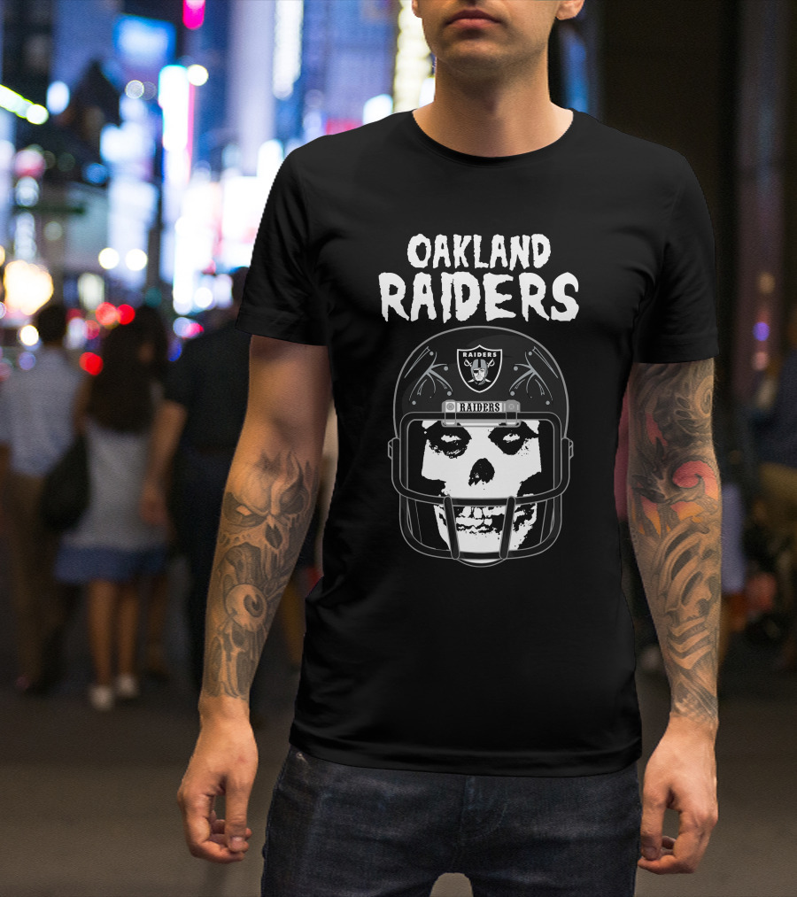 Oakland Raiders Skull Helmet T-Shirt