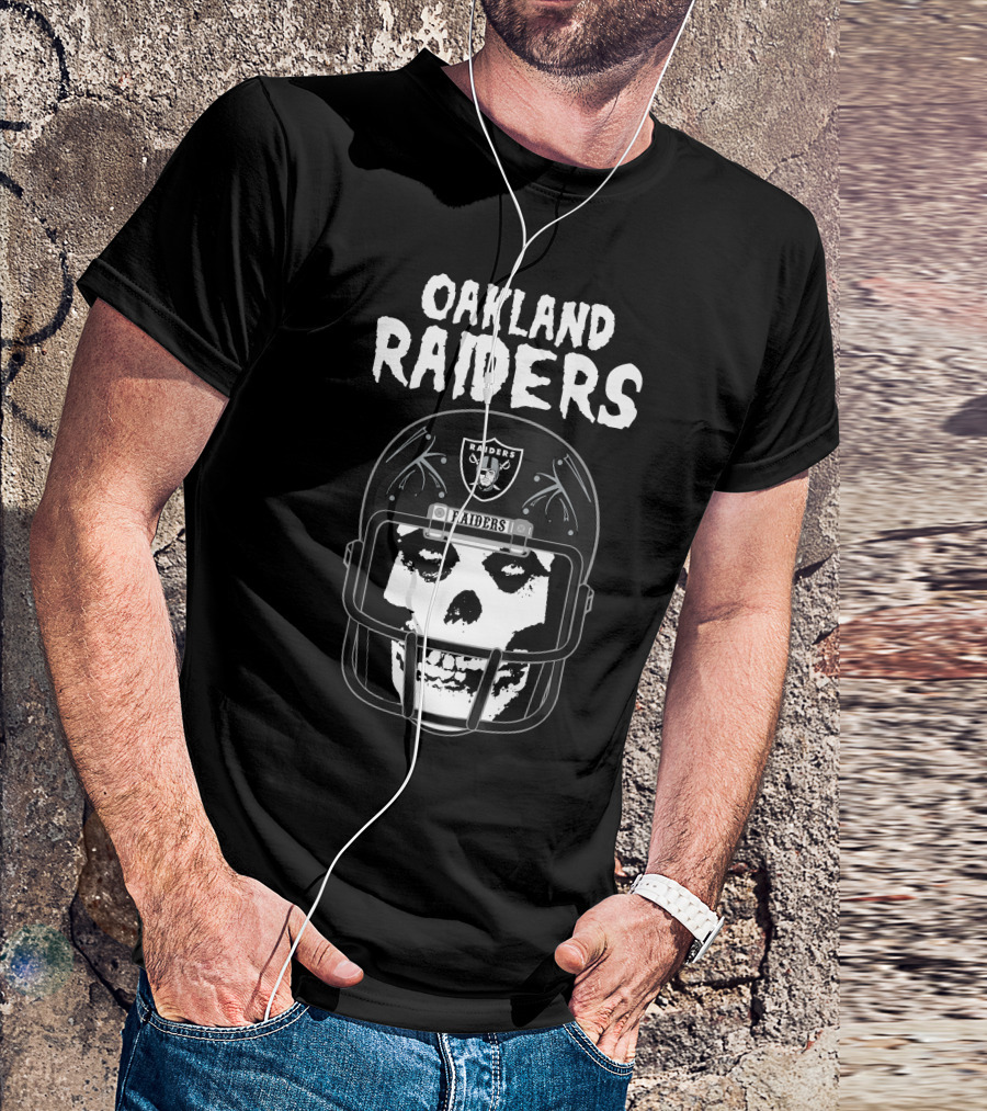 Oakland Raiders Skull Helmet T-Shirt