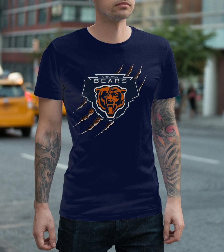 Chicago Bears Logo With Roaring Bear And Claw Marks T-Shirt