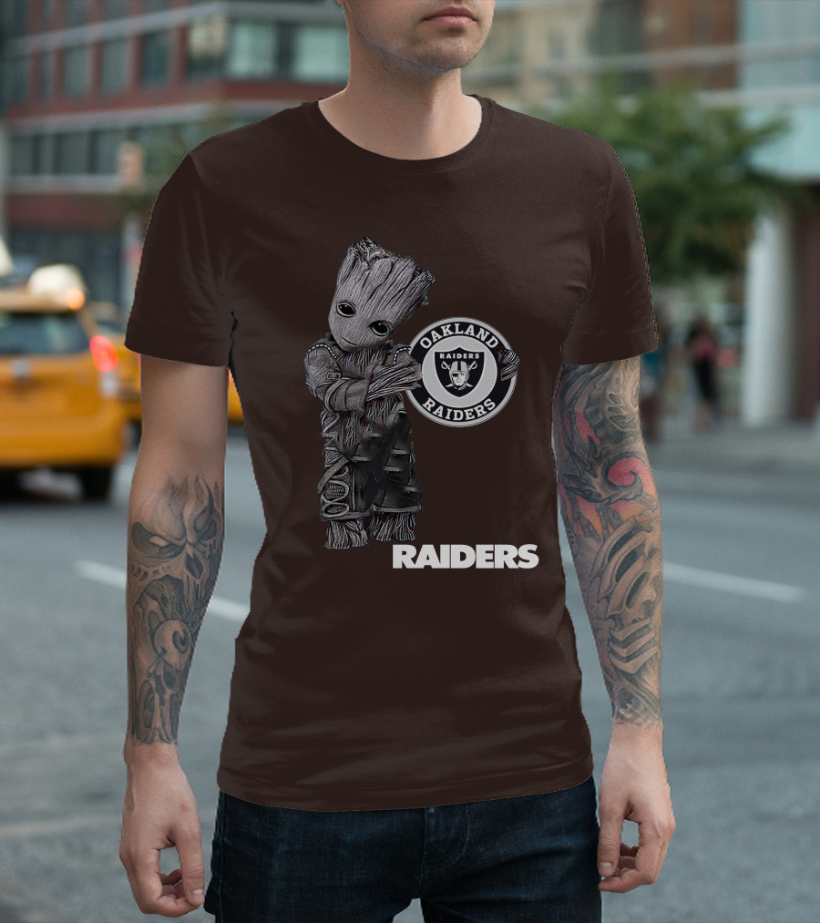 Oakland Raiders Groot Holding T-Shirt