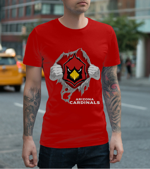 Arizona Cardinals Fierce Mascot Display With 06 Football Spirit T-Shirt