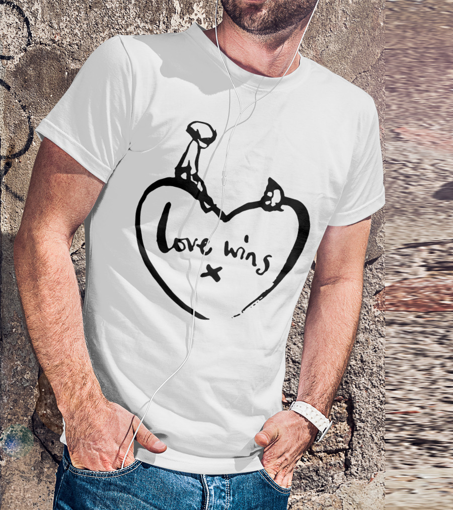 Love Wins Heart Comic Relief Charity Collaboration T-Shirt
