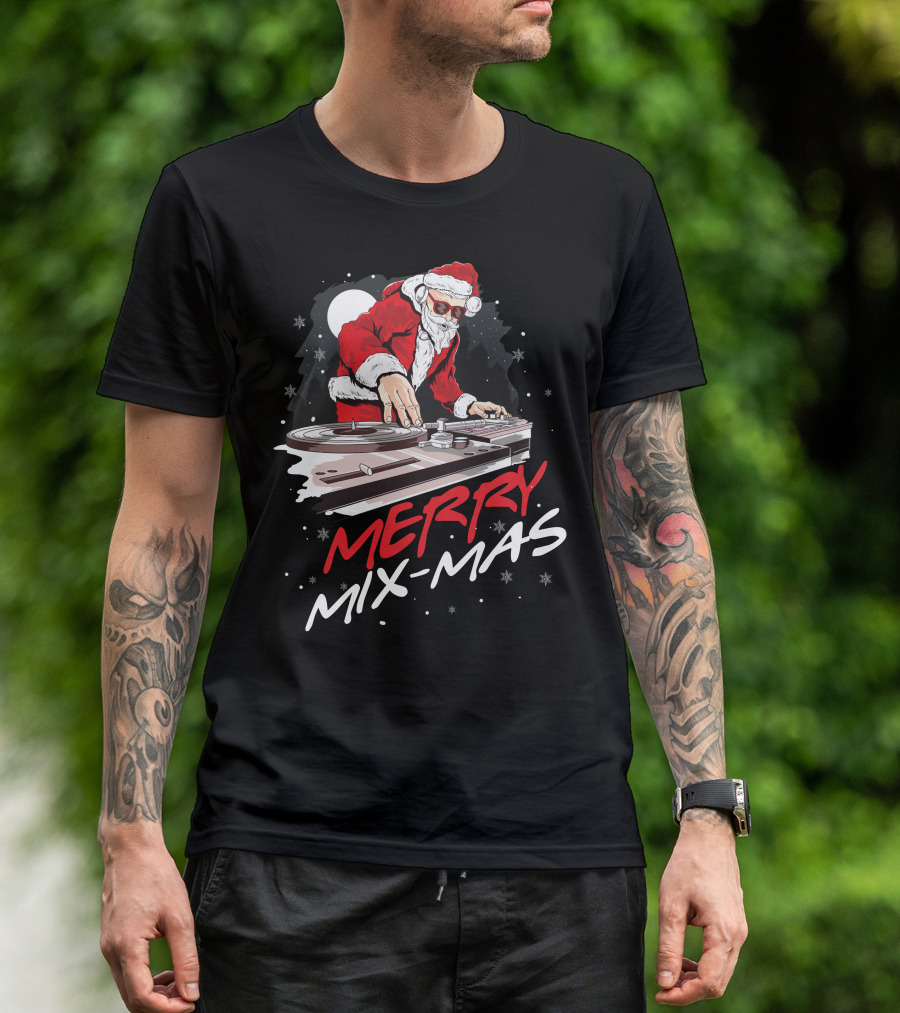 Merry Mix Mas Santa DJ Mixing Christmas Music T-Shirt